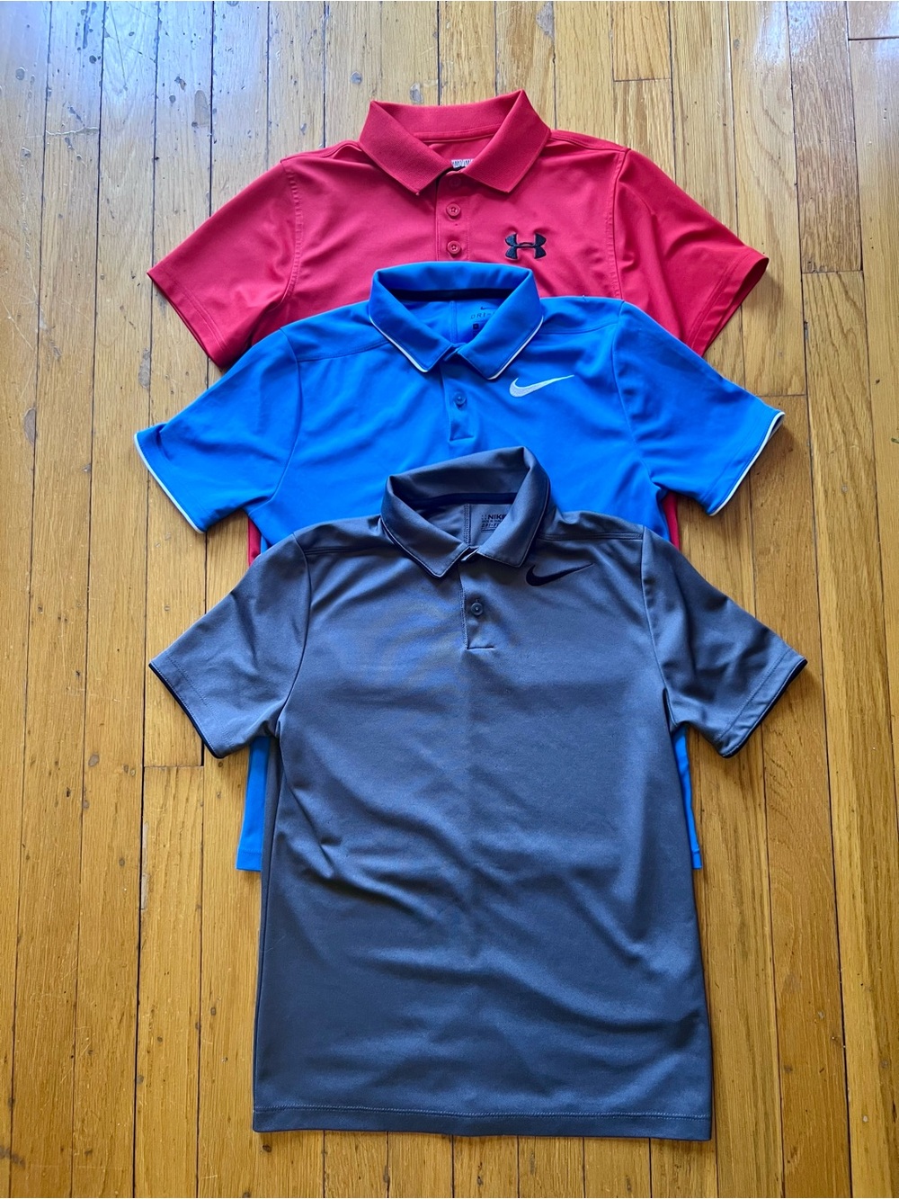 NIKE/UNDER ARMOUR Youth Medium Moisture Wicking Polo Shirts